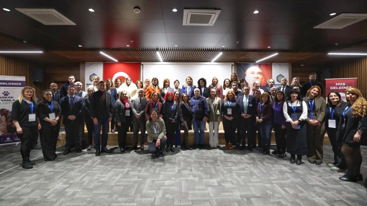 İstanbul'da “Sokak Hayvanları Çalıştayı”düzenlendi 