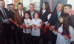 Bursa'da Sabiha Köstem Ortaokulu'na yeni kütüphane