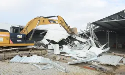 Bursa Nilüfer'de 2 kaçak yapı yıkıldı