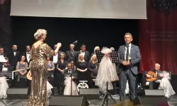 Bursa'daki konserde Belediye Başkanı parmak ısırttı