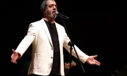 Cem Karaca İzmir'de unutulmaz şarkıları ve anılarıyla hatırlandı