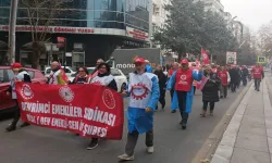 Emekliler Samsun'dan Ankara'ya yürüdü... Tandoğan Meydanı'nda hak mücadelesi