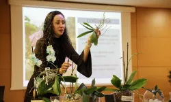 Antalya'da vatandaşlara orkide bakımı eğitimi