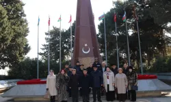 Bakü, Türk kahramanları unutmuyor