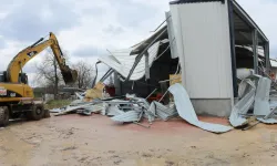 Bursa Nilüfer Belediyesi'nden kaçak yapılara yıkım