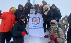 Denizli'de Kazıkbeli Savaşı anısına Honaz Dağı'na zirve tırmanışı