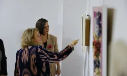 İzmir Karabağlar 'da kozalar çiçek açtı