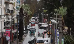 İzmir Özmen Caddesi'ndeki yeni altyapı yağmur sınavından geçti