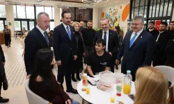 Kürşad Zorlu'dan Başkan Büyükakın'a tebrik