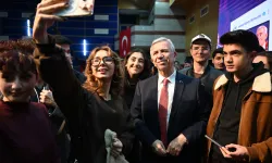 Mansur Yavaş Ankaralı gençlerle buluştu