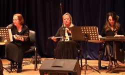 Sakarya'da 'Unutulmayan Şarkılar' yoğun ilgi gördü