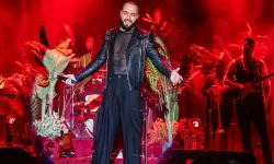 Berkay'ın transparan sahne tarzı olay oldu