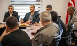 Bornova'da Başkan Eşki, muhtarlarla buluştu