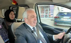 Bursa Nilüfer'de Başkan Özdemir 'Anne Taksi' ile yola çıktı