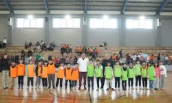 Denizli'de 'Sınıflar Arası Futsal Turnuvası'nda heyecan sürüyor