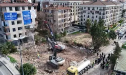 İBB yüksek riskli binayı yıktı