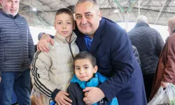 Keçiören Ufuktepe Semt Pazarı'nda Başkan Özarslan ilgisi