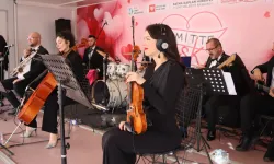 Kocaeli İzmit'te Sevgililer Günü coşkusu