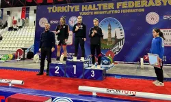 Nevşehirli halterci Hatice Kızmaz tarihe geçti