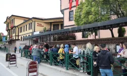 Eskişehir'de müzeler ve parklar doldu taştı