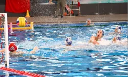 İzmir Büyükşehir Belediyesi sporcuları başarıdan başarıya koşuyor