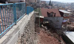 İzmit Yenidoğan'da tehlikeli alan güvenli hale getirildi