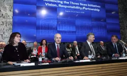 Kurtulmuş: Türkiye, Üç Deniz Girişimi ile iş birliğini derinleştirmekte kararlı