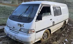 Bilecik Pazaryeri'nde kaçak orman emvaline suçüstü!