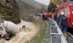 Bitlis Hizan'da beton mikseri kazası