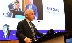 Cemil Çiçek Malatya'da 'Özallı Yıllar'da konuştu