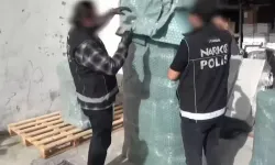 Esenyurt'ta kargoya gizlenmiş 28 kiloluk uyuşturucu ele geçirildi