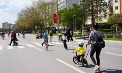  Eskişehir'de sokaklar müziğe açıldı