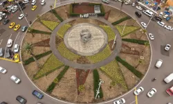 İzmir'in kalbi çiçek açtı