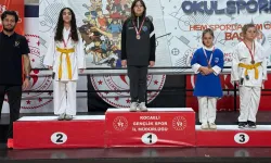 Kocaeli Çayırova'ya karatede 16 madalya birden