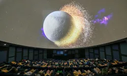 Mersin'de planetaryum çocukları evrenle buluşturuyor