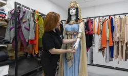 Mersin'de tiyatro kostümleri usta ellerde hayat buluyor