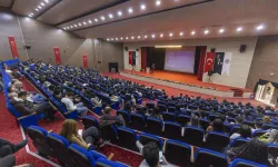 Mersin'de üniversite adaylarına meslek tanıtım semineri