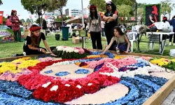 Antalya'da 130 bin çiçekle renkli rekabet