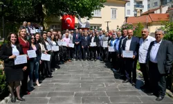 Bornova'da Muhtarlar Akademisi'nde mezuniyet heyecanı
