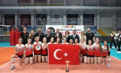 Bursa Nilüfer Spor Şenlikleri 'Kardeş Kentler Turnuvası' ile sona erdi