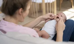 Doğum izni 24 haftaya çıktı, sosyal yardımlar genişledi! Yeni yasa yürürlükte