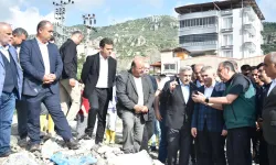 Hüseyin Yayman Hatay'da sel bölgesinde incelemelerde bulundu