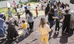 Mersin'de oyun ve sevgi buluşması