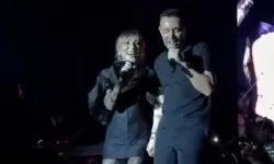 Mustafa Sandal konserinde kraliçe Ziynet Sali'yi ağırladı!