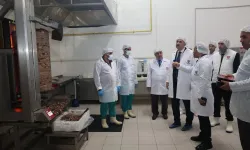 Vali Bozkurt'tan Ağrı Döneri ve Yeni Et Satış Mağazasına yakın mercek