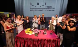 Bakırköy Belediye Tiyatroları'ndan 35. yıl lansmanı