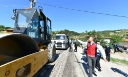 Balıkesir'de 2 bin 900 metrelik yol yenileniyor