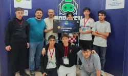 Sakarya Karasulu öğrencilerden Robotek'te çifte Türkiye derecesi