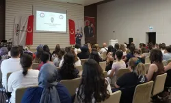 Denizli'de bağımlılık ve siber suçlarla mücadele ele alındı