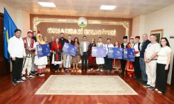 Bursa Osmangazi'de Balkan kültürünün temsilcilerinden Başkan Aydın'a ziyaret